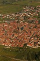  vue aérienne, dambach-la-ville, vignoble alsacien, bas-rhin, alsace 